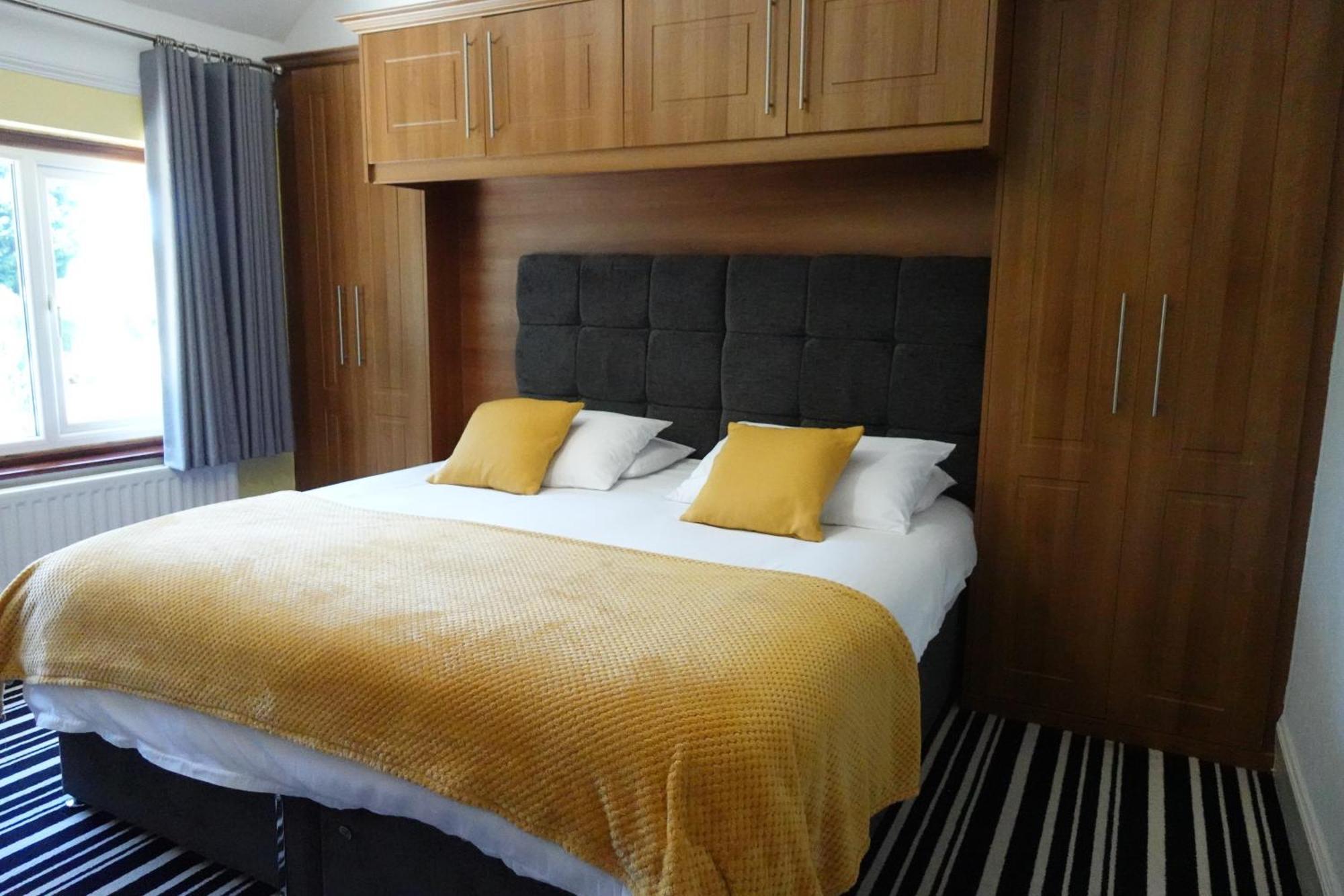 Huge 9 Bed Property Sleeps 17, Near Nec, City Centre, Hs2 Бирмингем Экстерьер фото