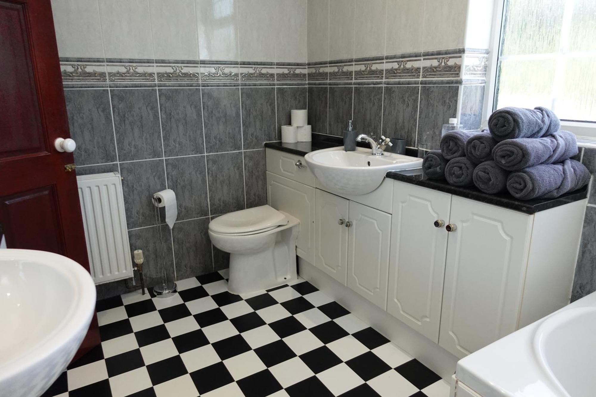 Huge 9 Bed Property Sleeps 17, Near Nec, City Centre, Hs2 Бирмингем Экстерьер фото